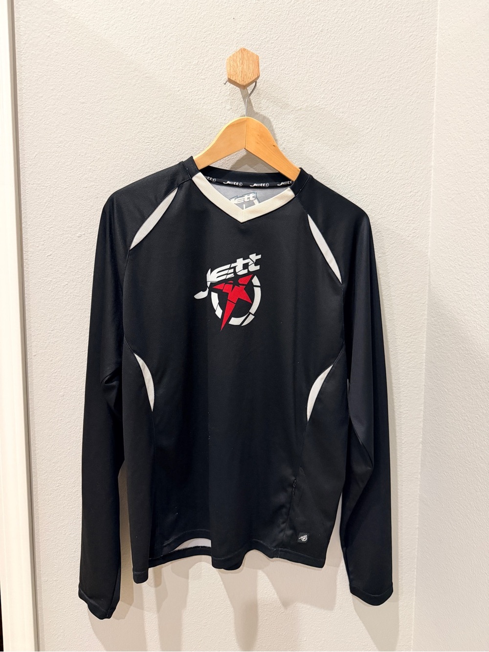 Jett Mountain Bike Gray and Black Athletic Jersey with teal  Accent